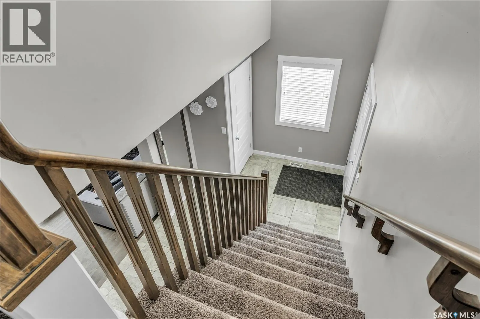 851 Cedar TERRACE