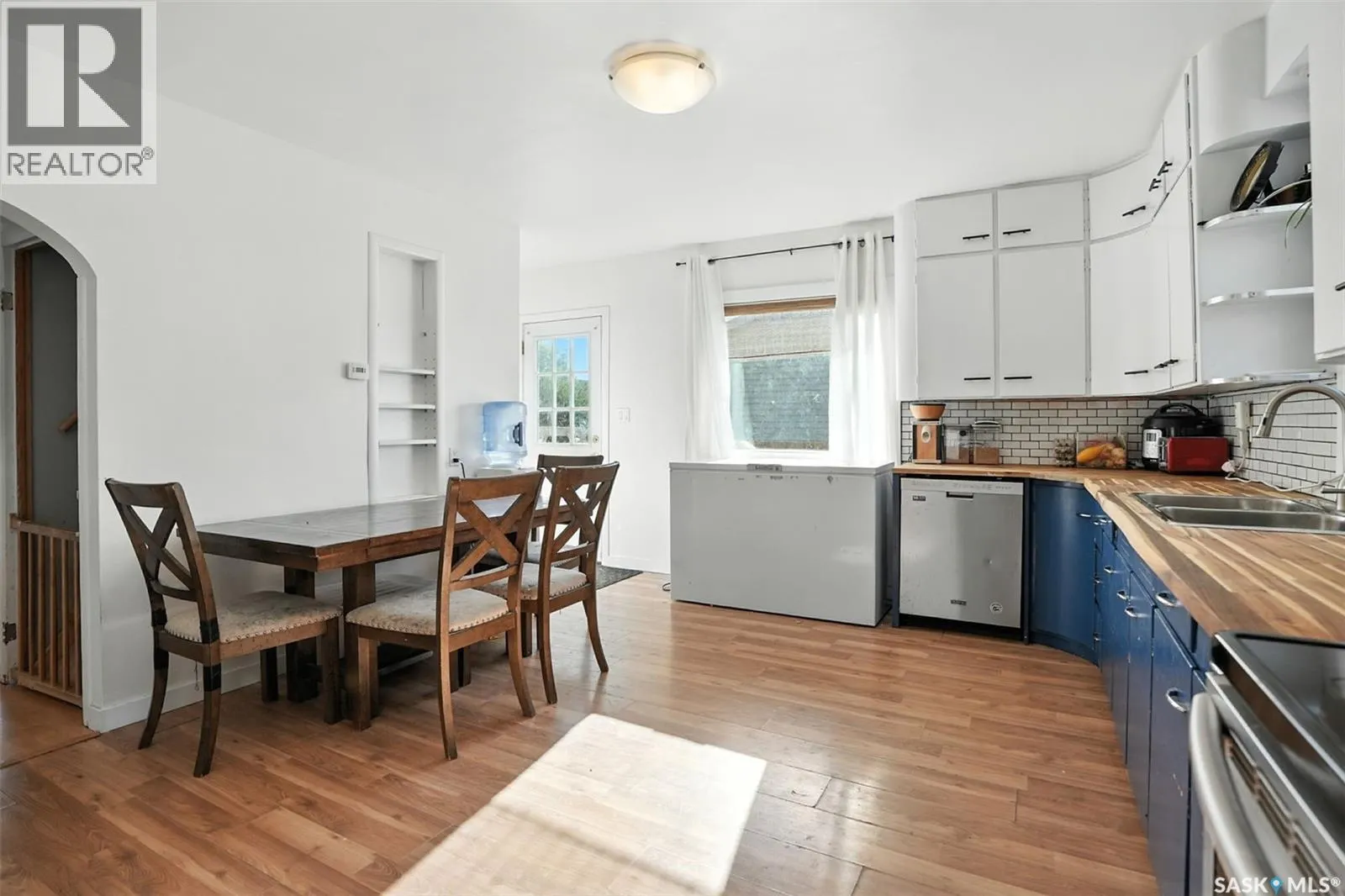 120 Colborne AVENUE