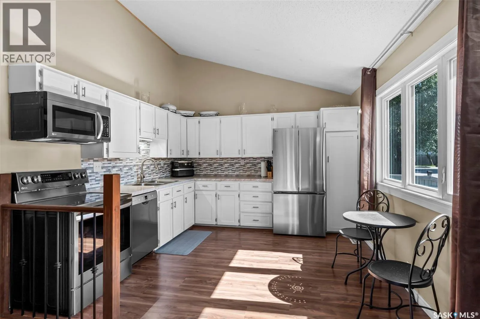 178 Neatby CRESCENT