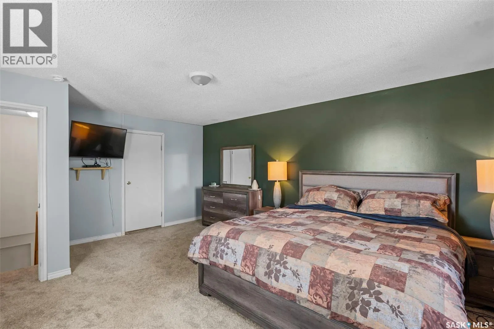 178 Neatby CRESCENT