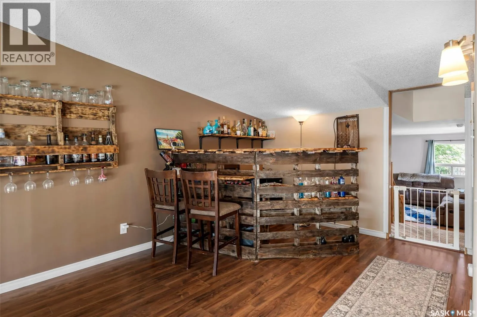 178 Neatby CRESCENT