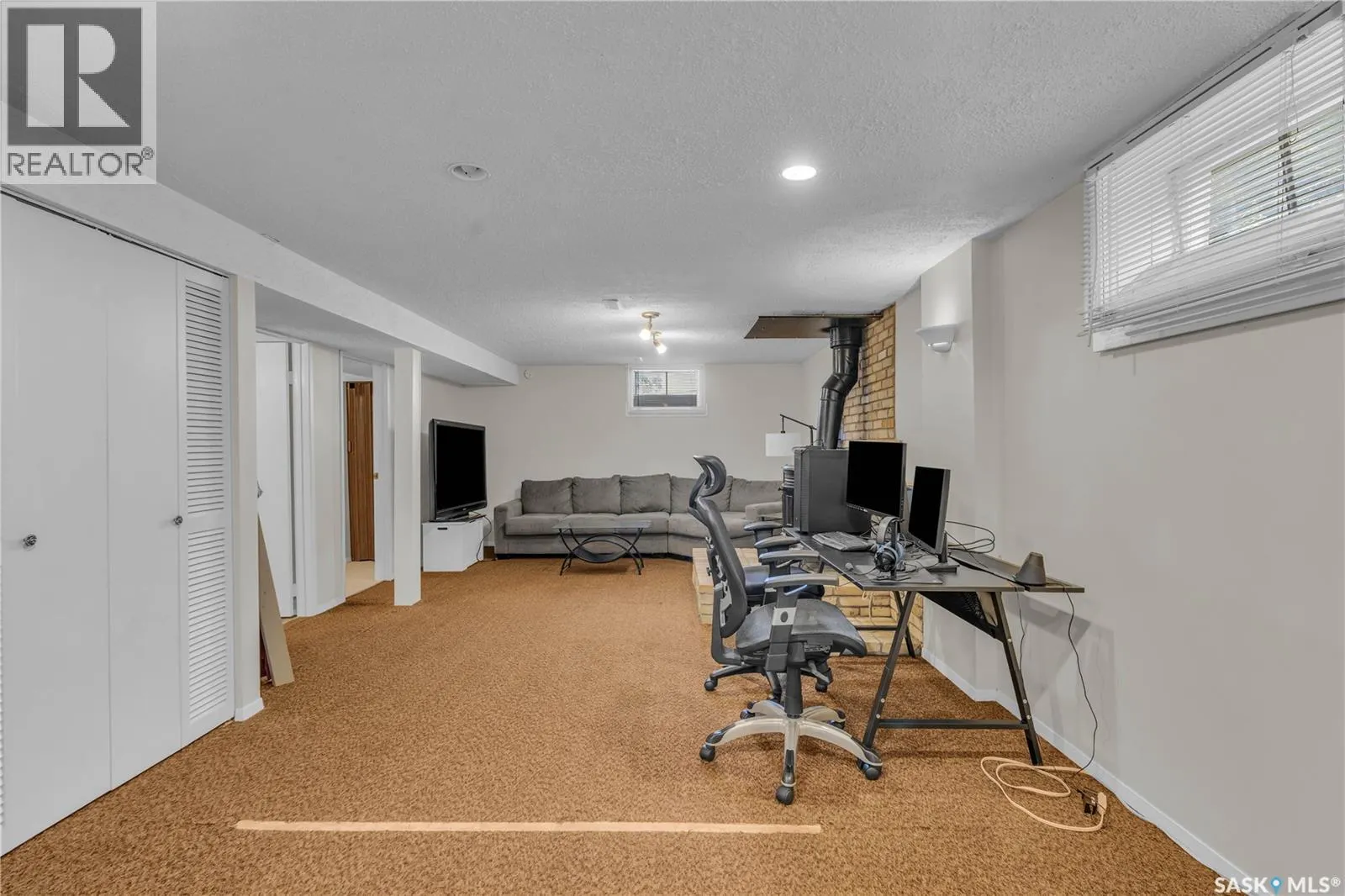 156 Carmichael ROAD