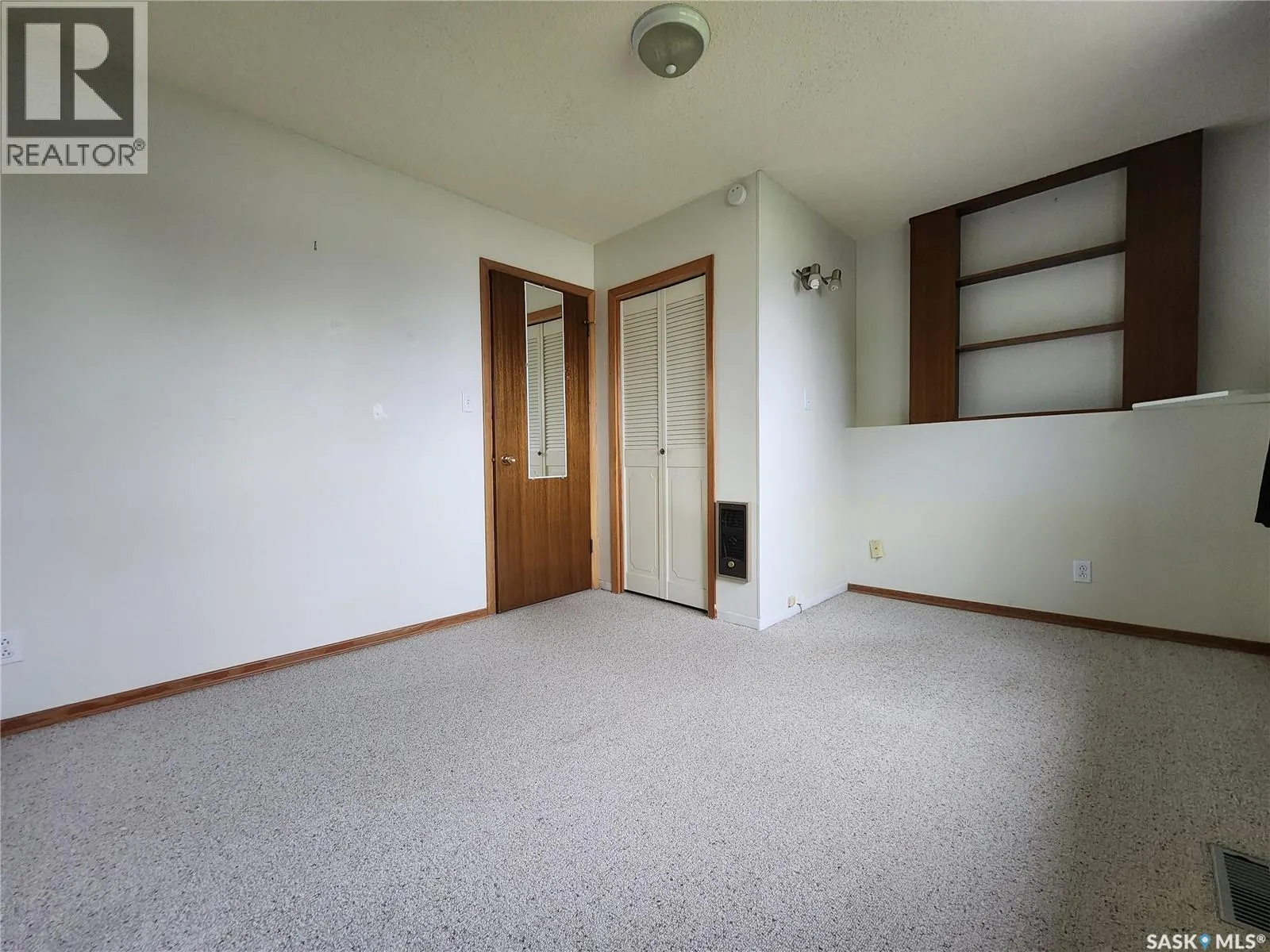 14 Centennial CRESCENT