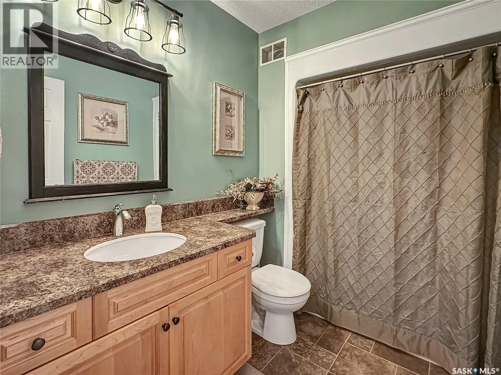 110 Sunset CRESCENT