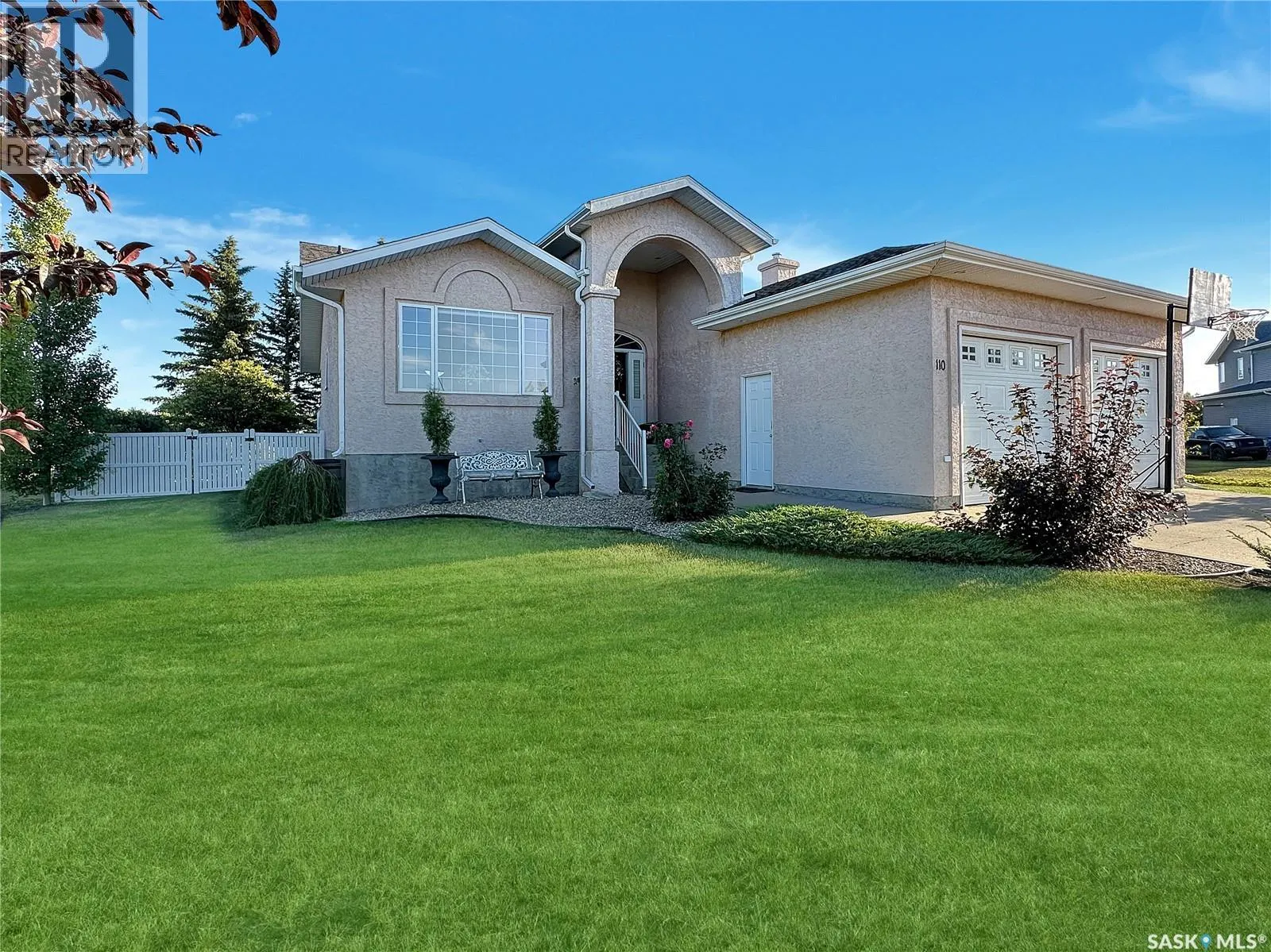 110 Sunset CRESCENT