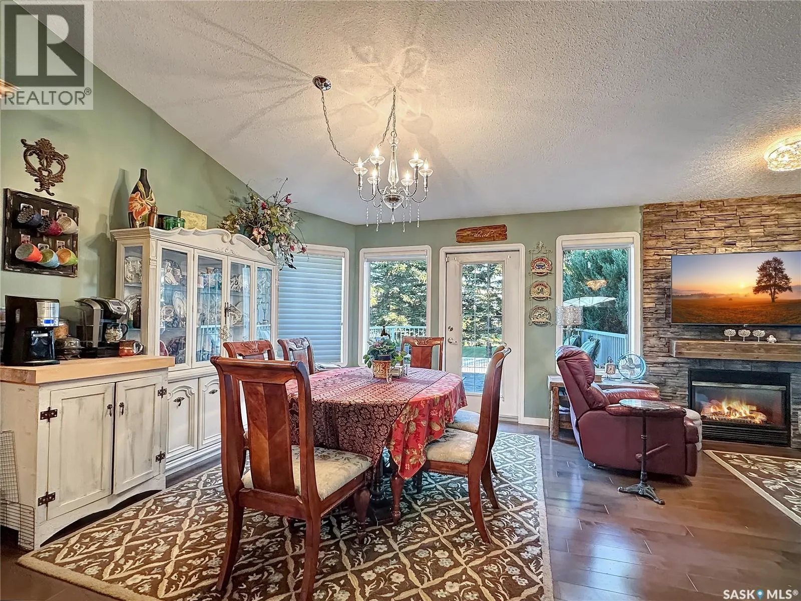 110 Sunset CRESCENT