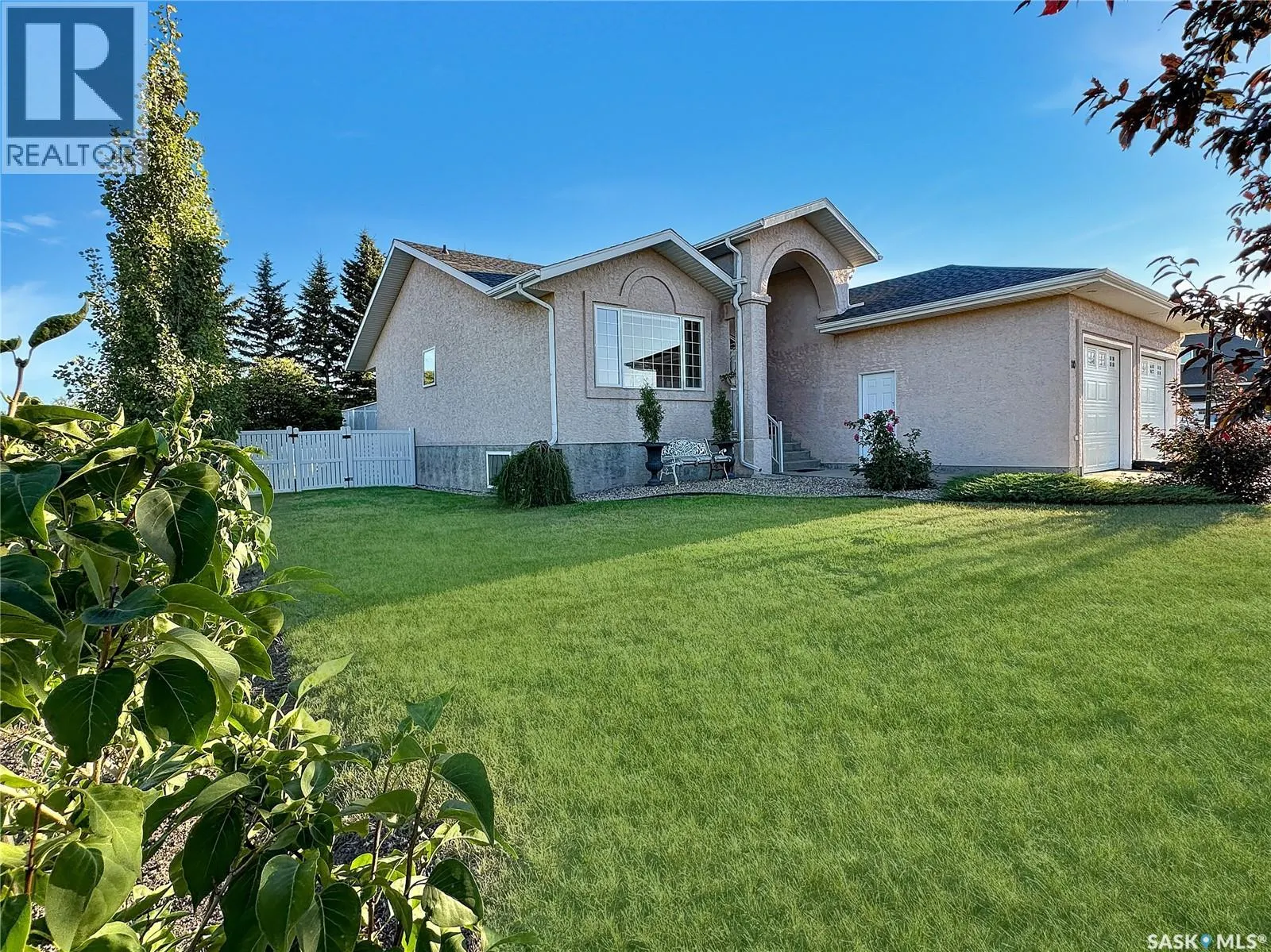 110 Sunset CRESCENT