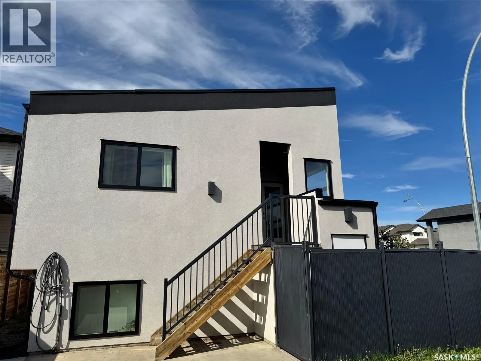 587 Kloppenburg CRESCENT