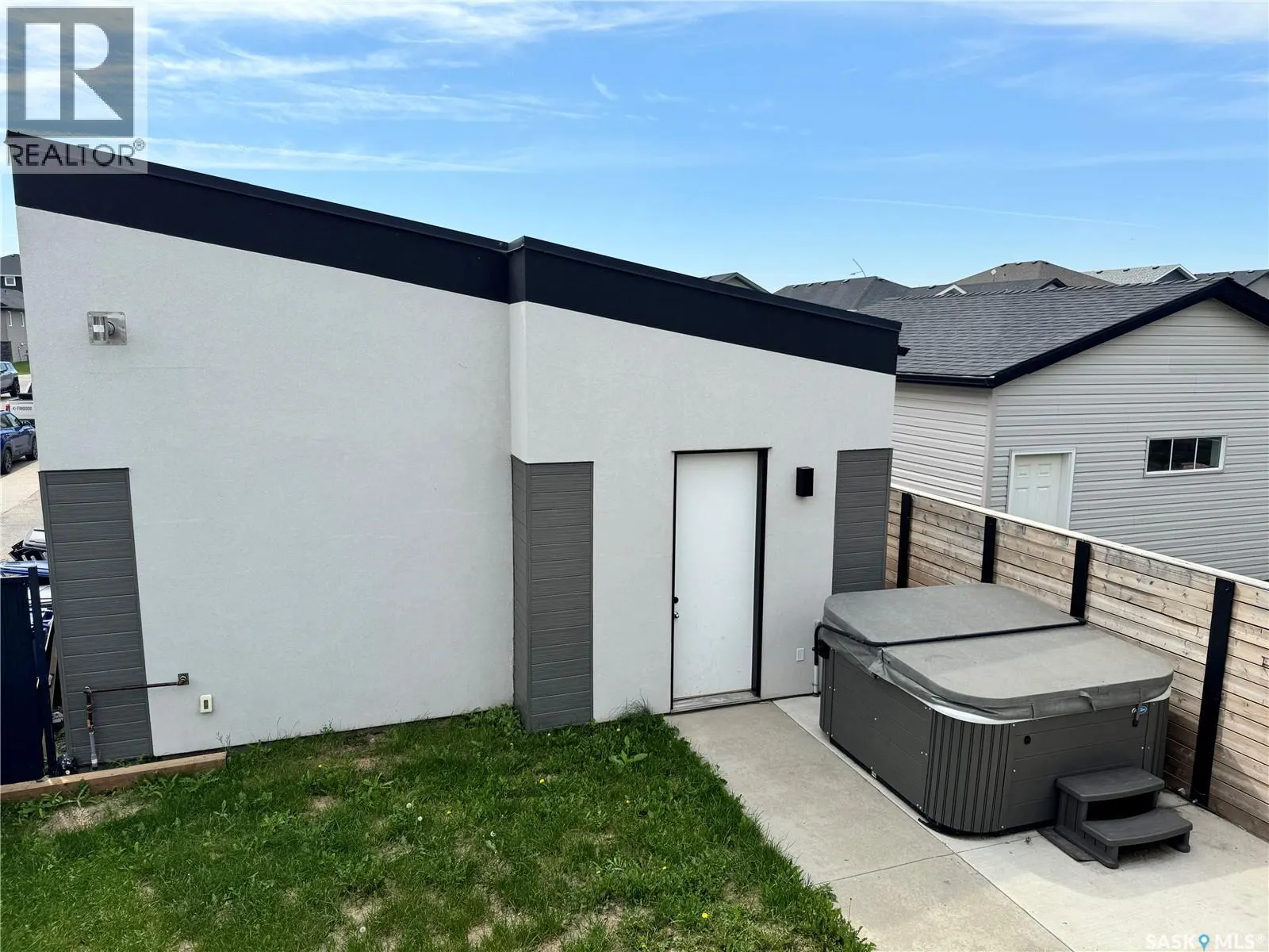 587 Kloppenburg CRESCENT