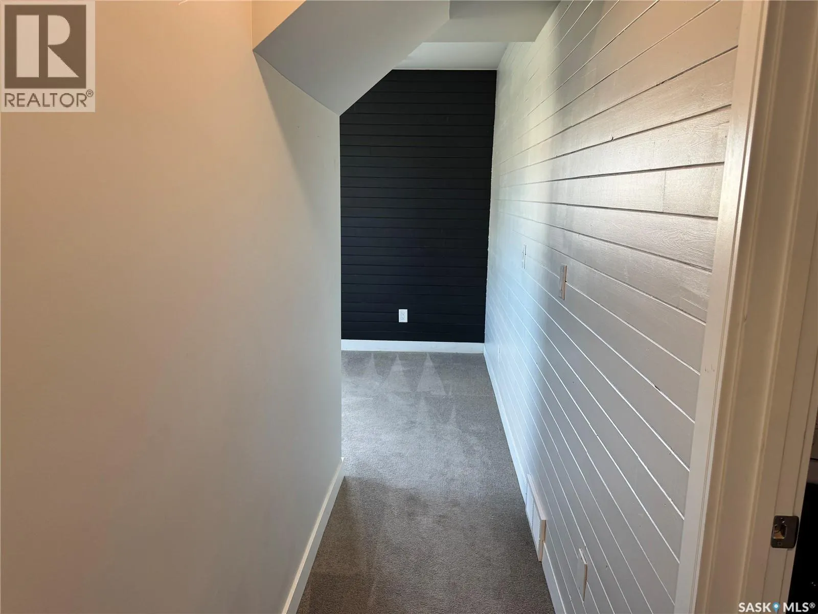 587 Kloppenburg CRESCENT