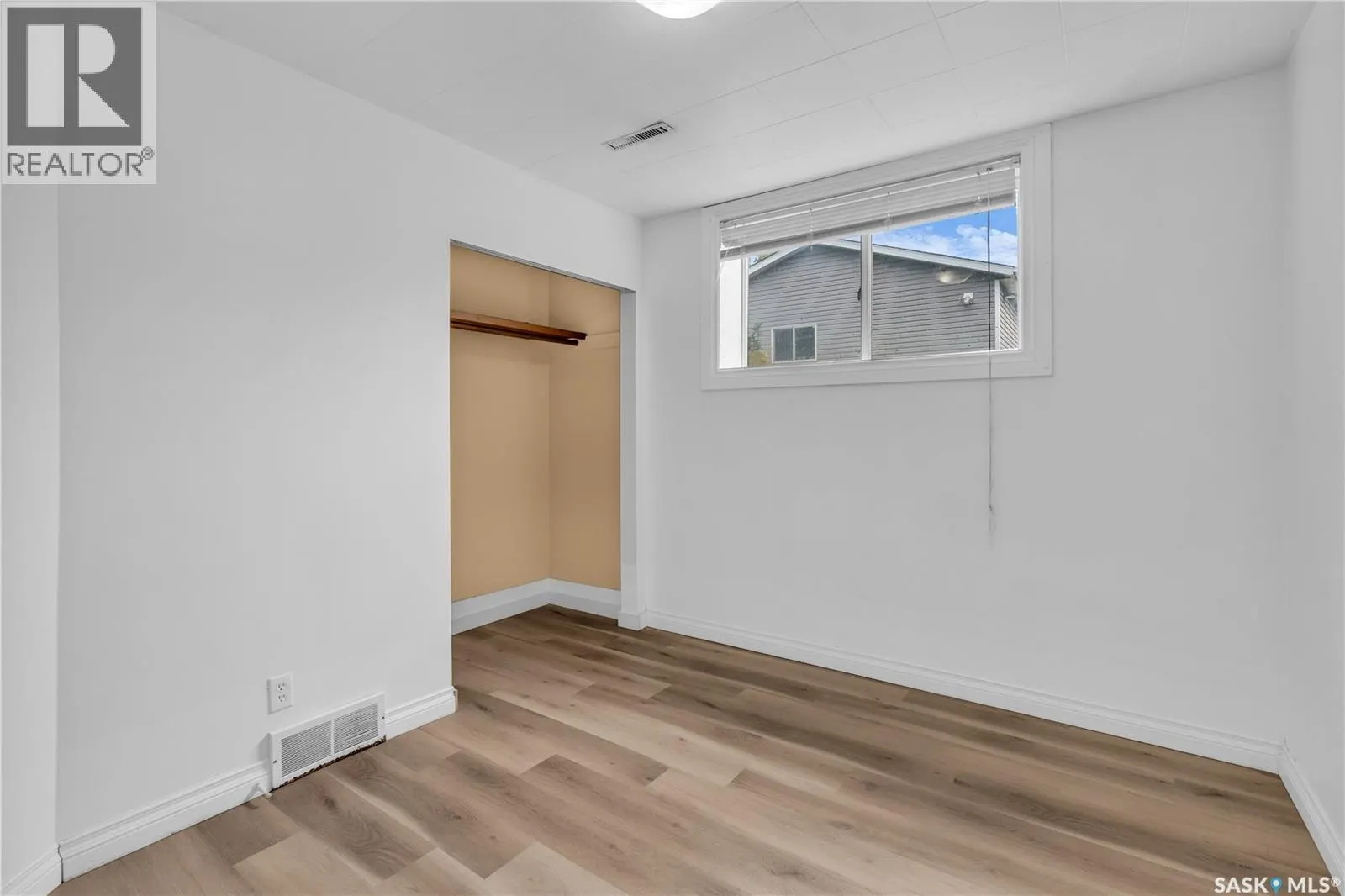336 X AVENUE S