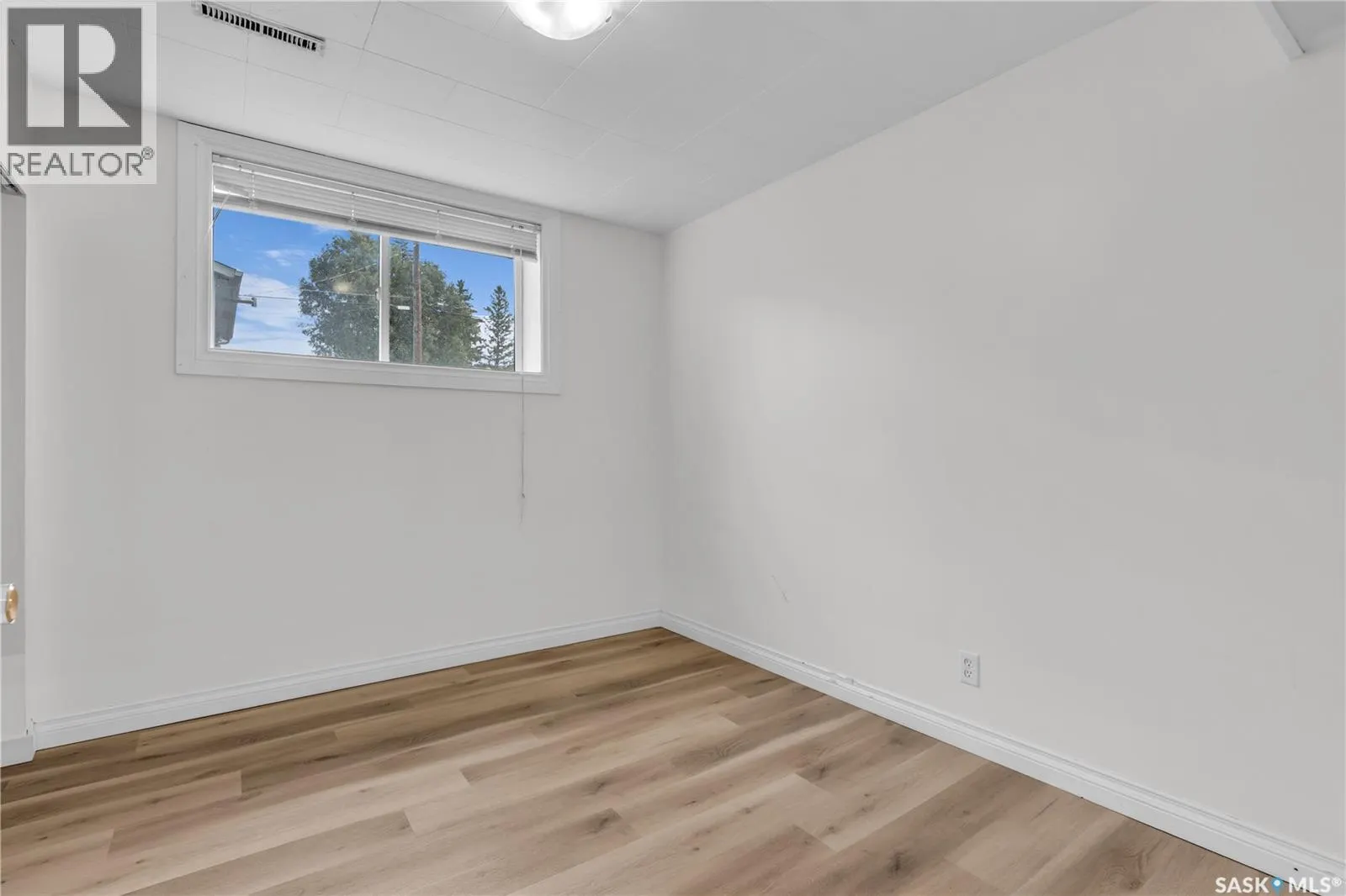 336 X AVENUE S