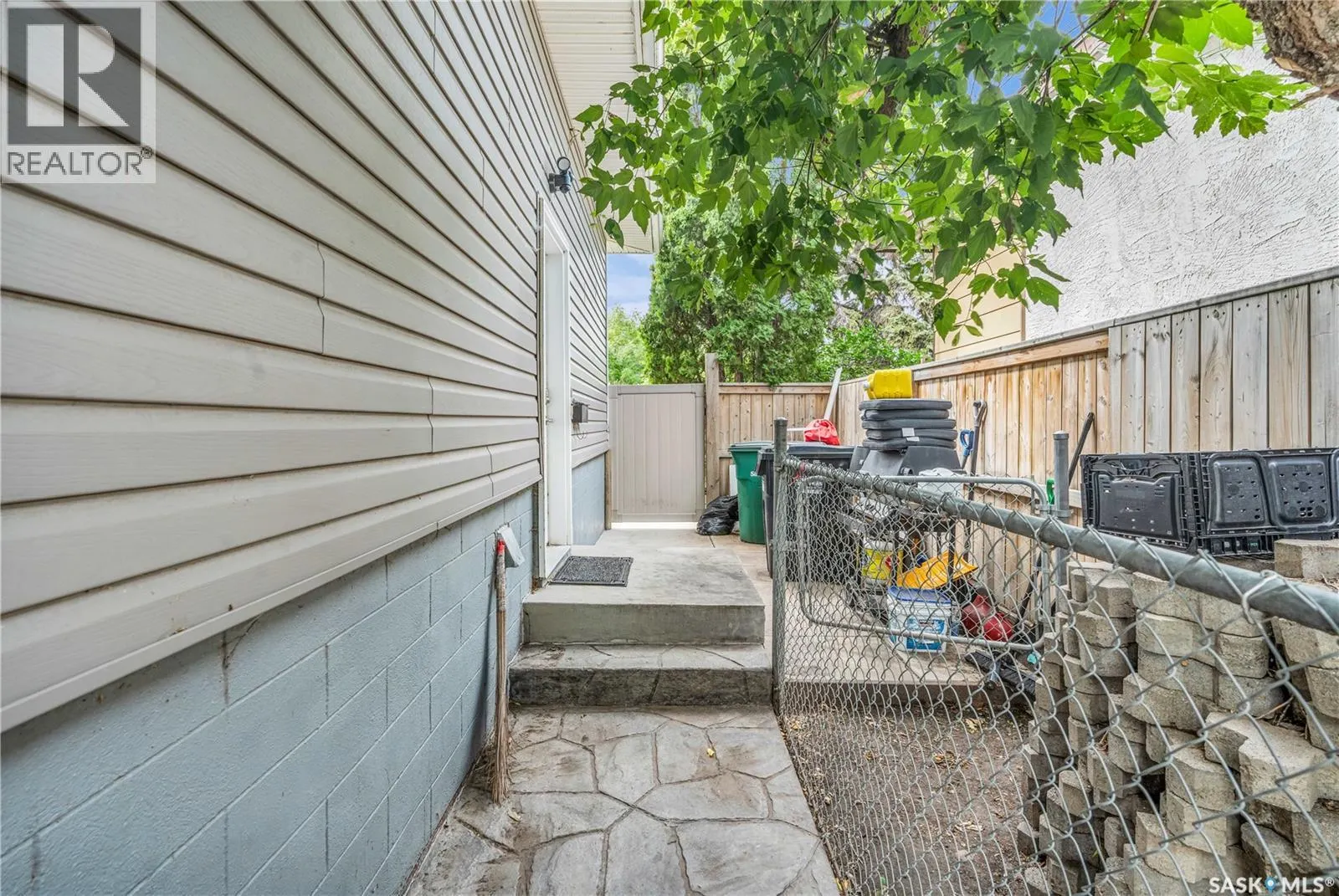 336 X AVENUE S