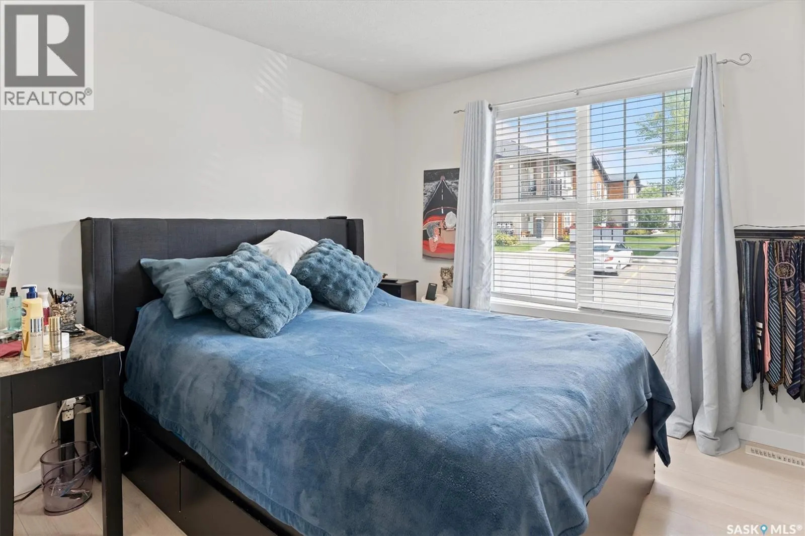 203 1015 Patrick CRESCENT