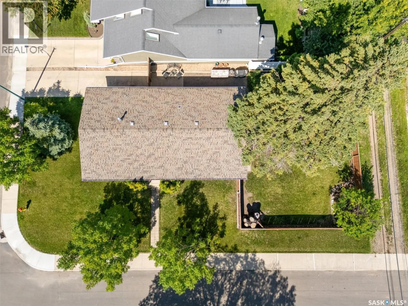 2431 Dufferin AVENUE