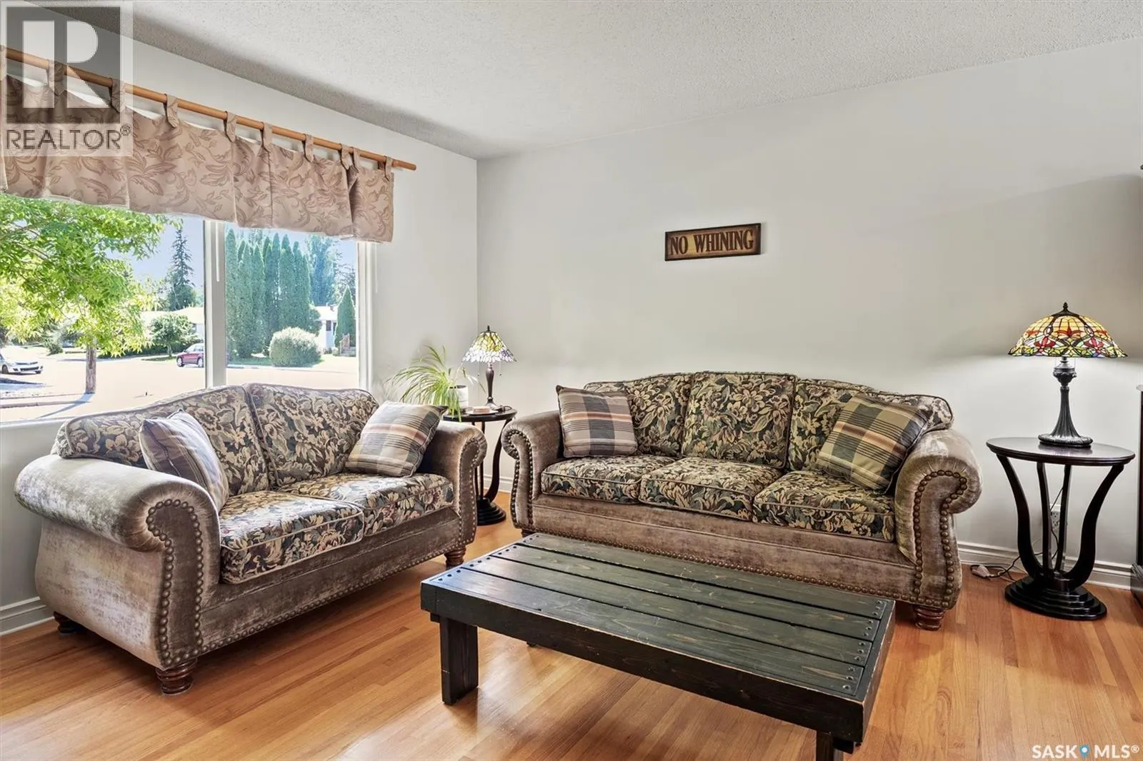 2431 Dufferin AVENUE
