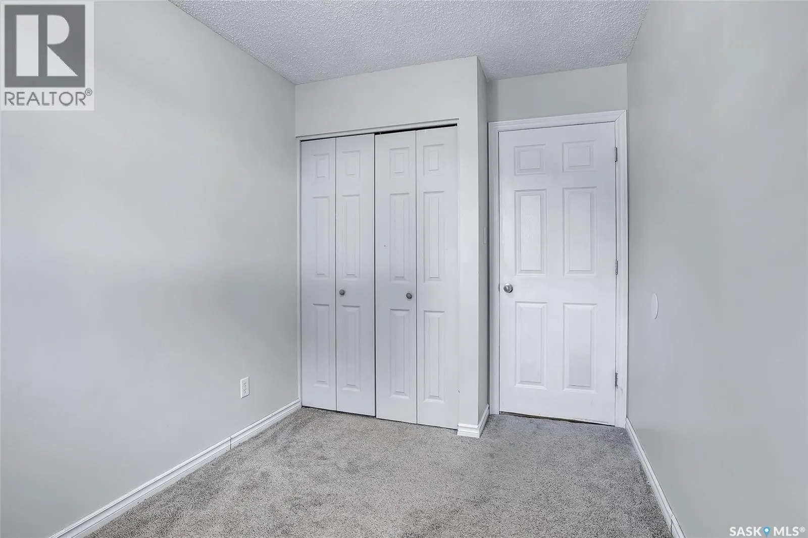 42 Dominion CRESCENT