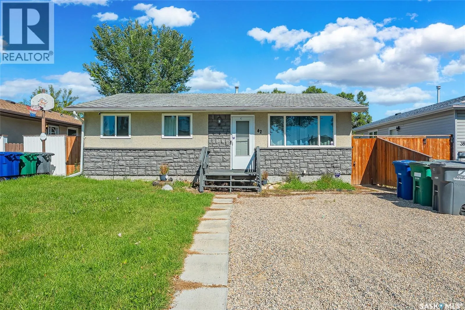 42 Dominion CRESCENT