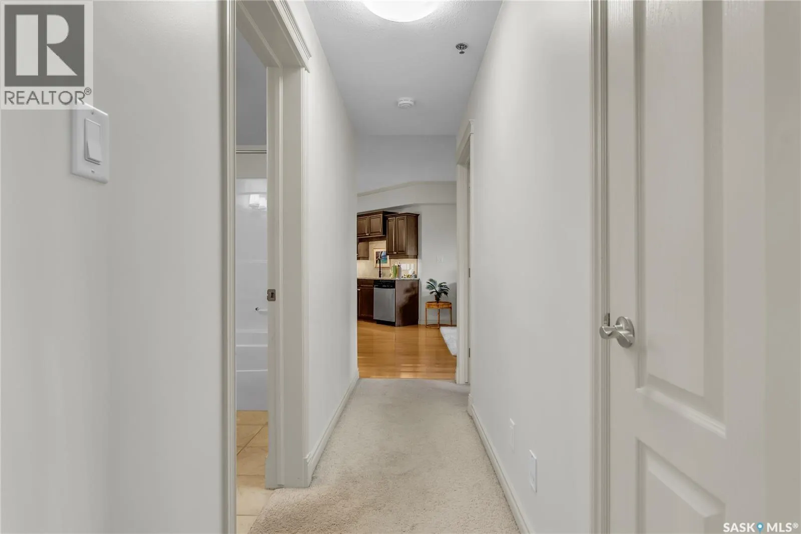 135 623 Saskatchewan CRESCENT W