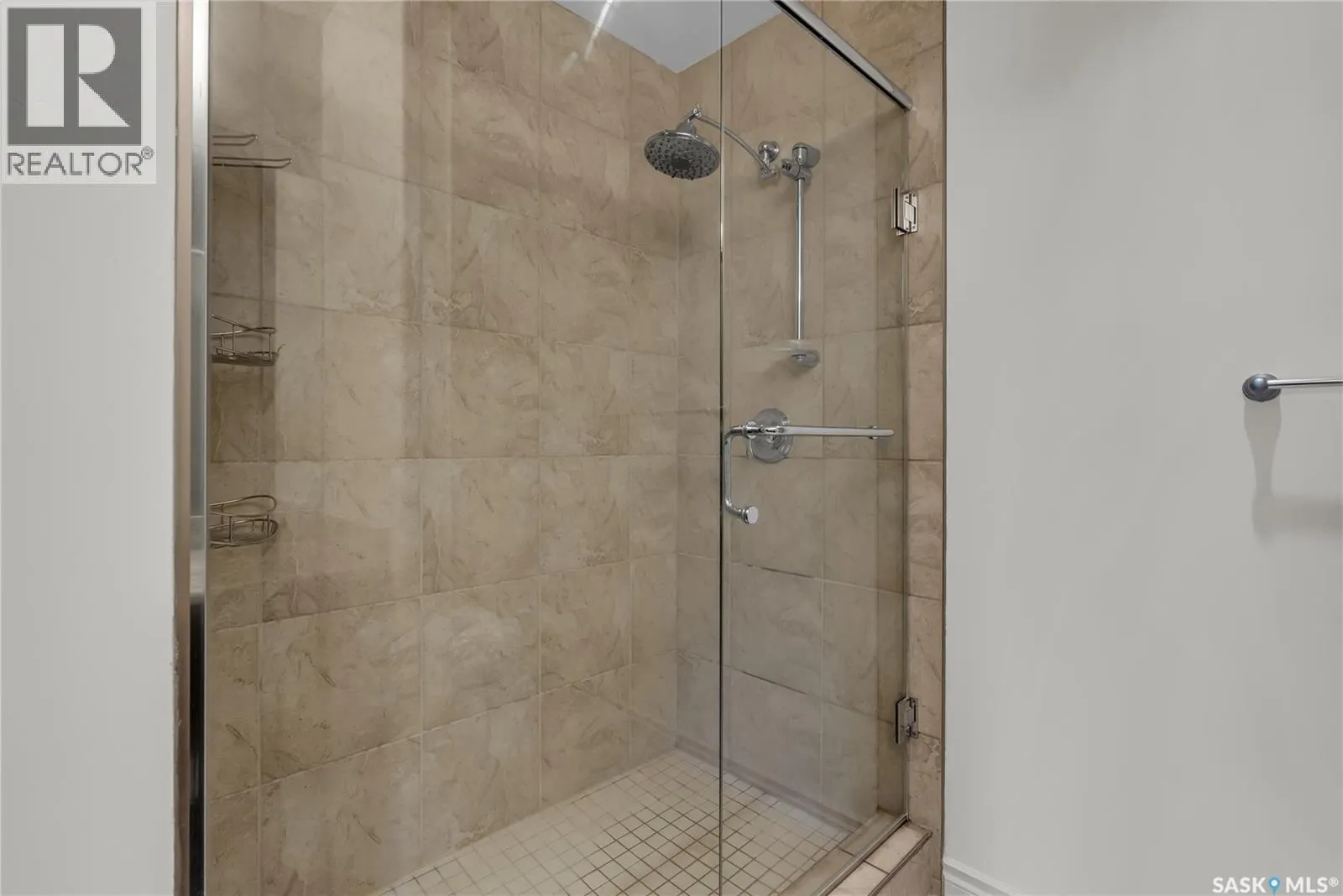 135 623 Saskatchewan CRESCENT W