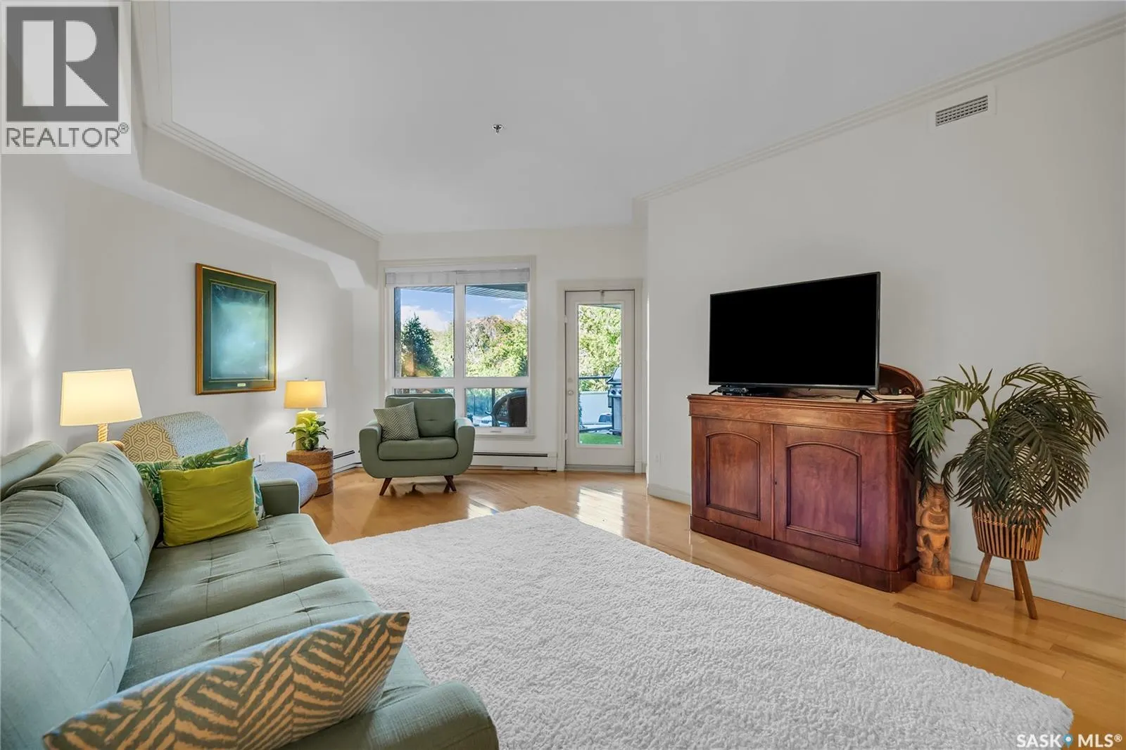 135 623 Saskatchewan CRESCENT W