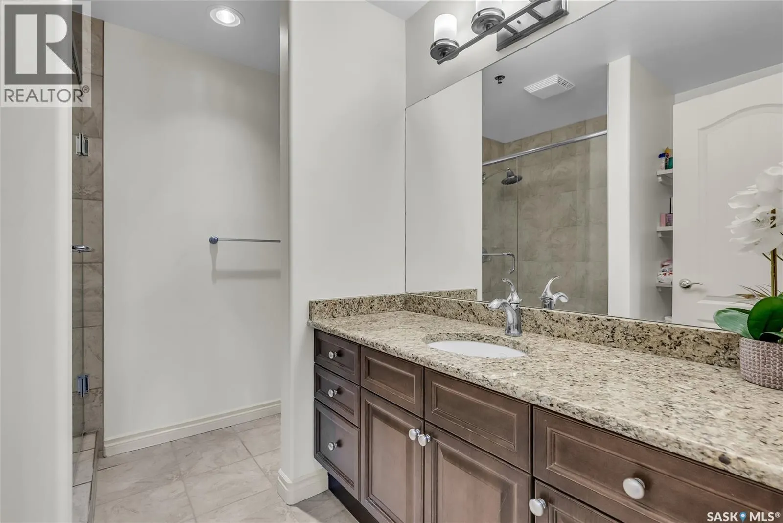 135 623 Saskatchewan CRESCENT W