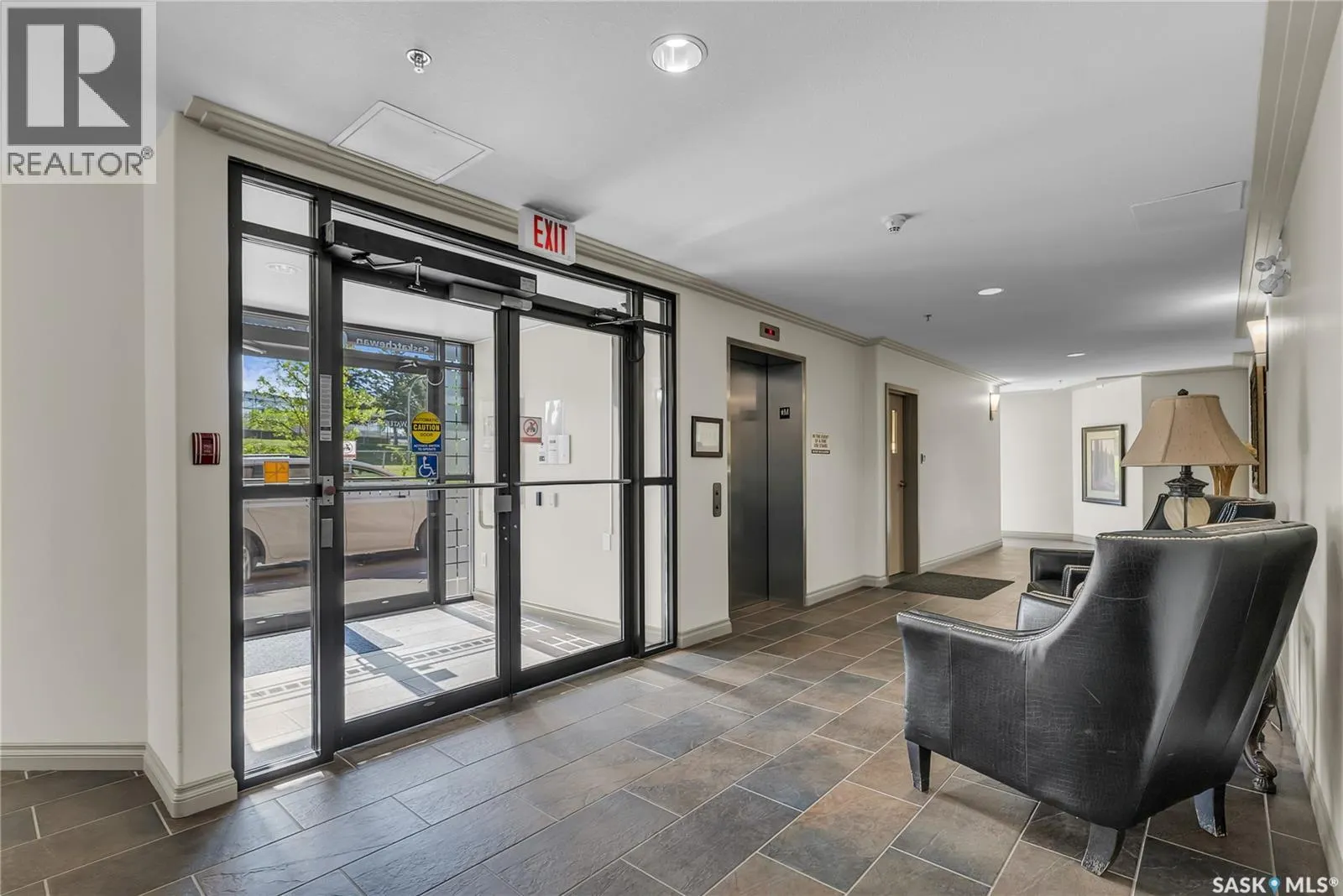 135 623 Saskatchewan CRESCENT W