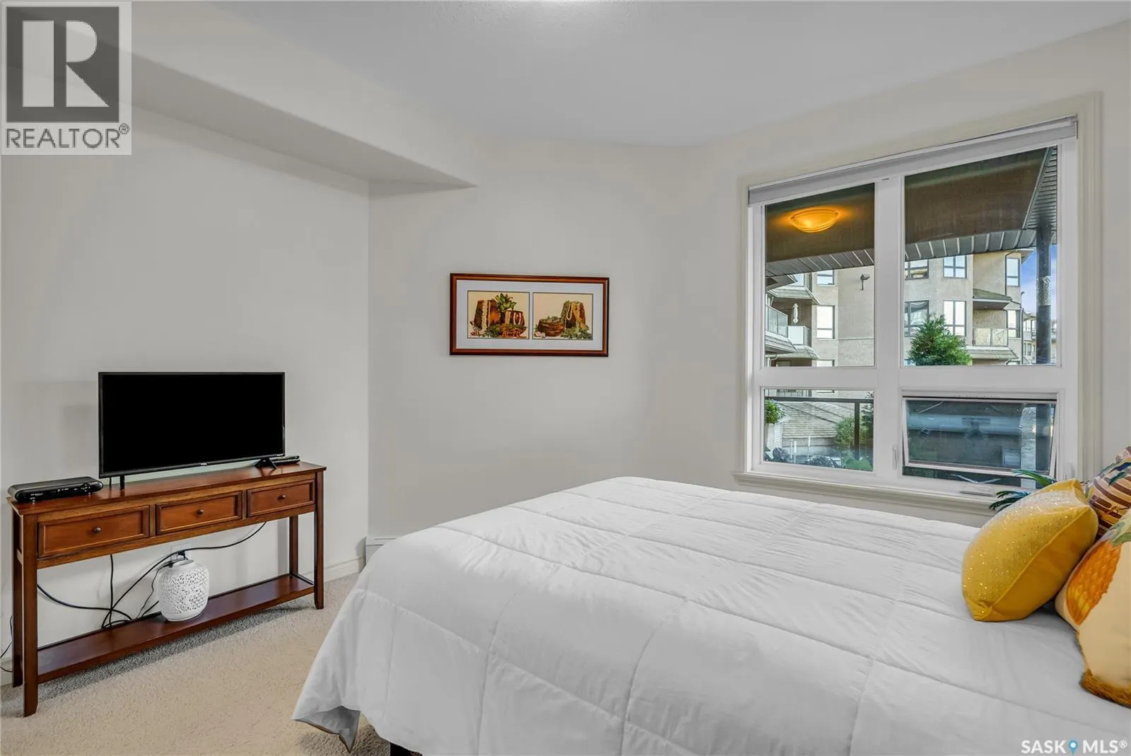 135 623 Saskatchewan CRESCENT W