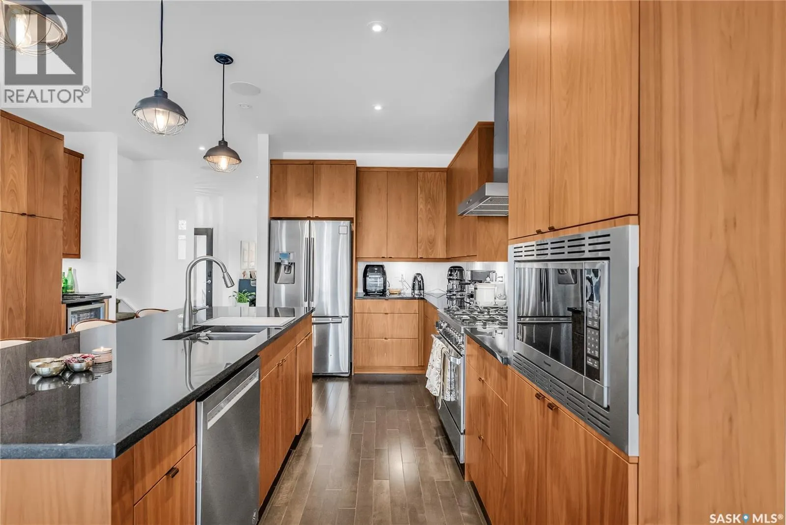434 7th STREET