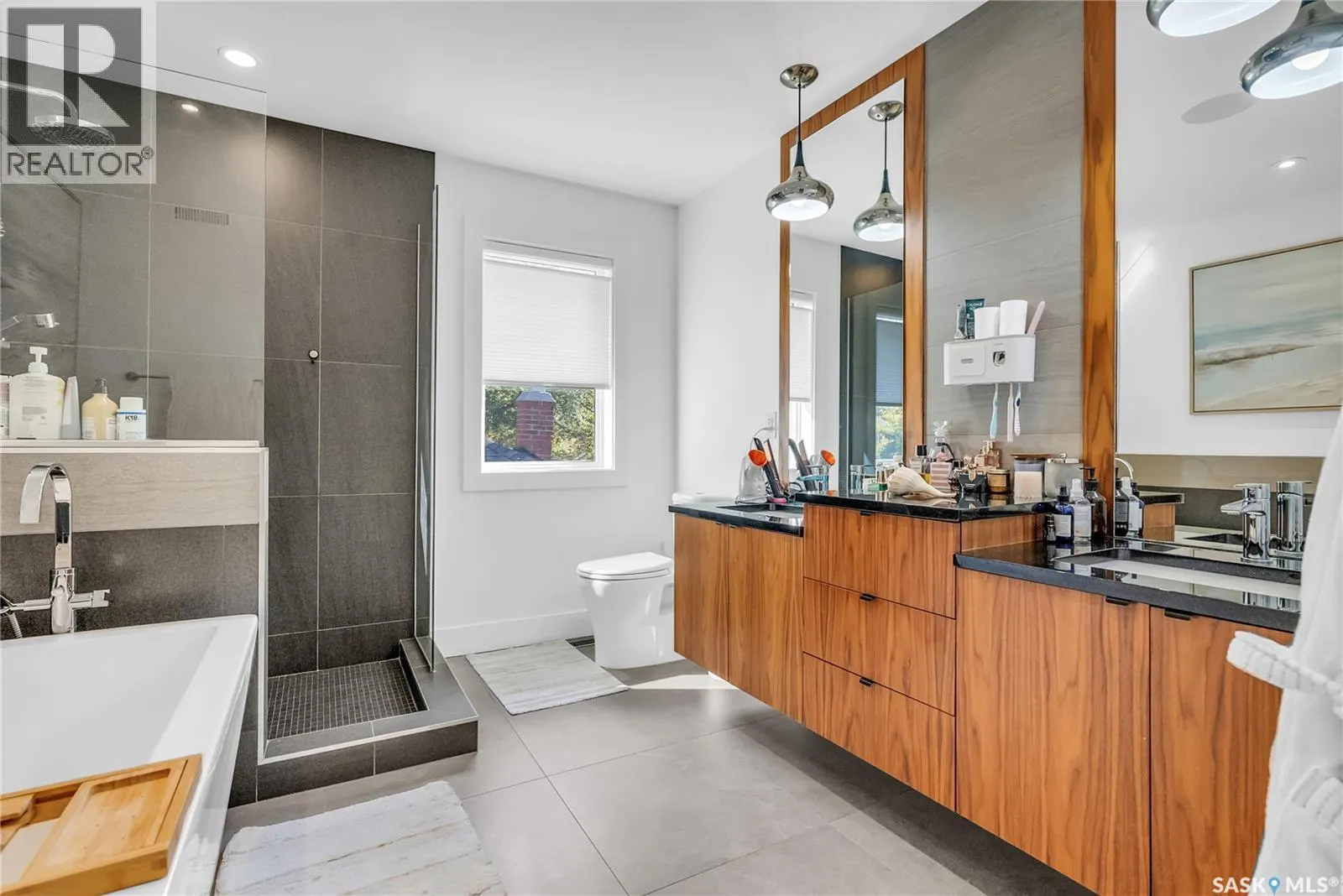 434 7th STREET