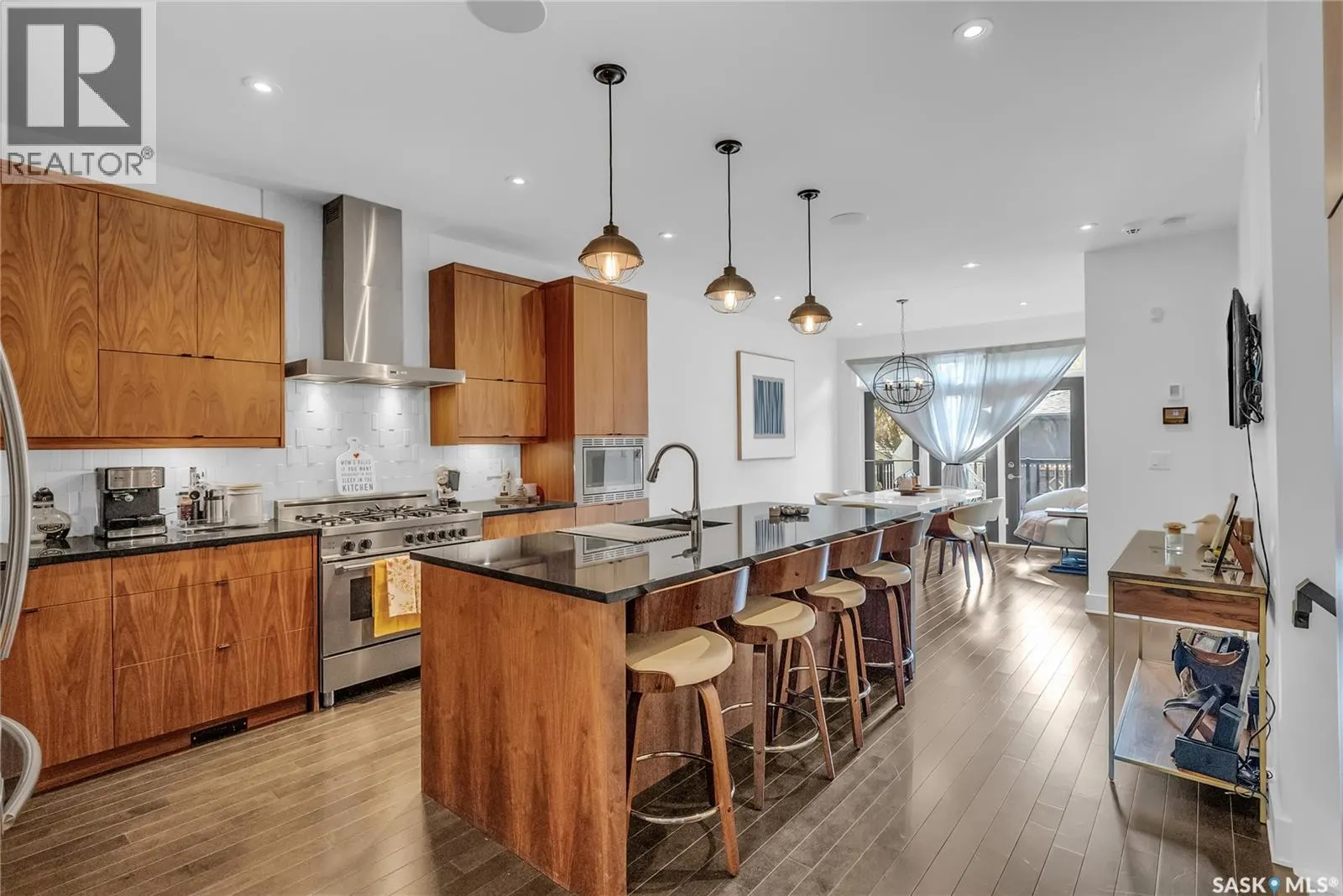434 7th STREET