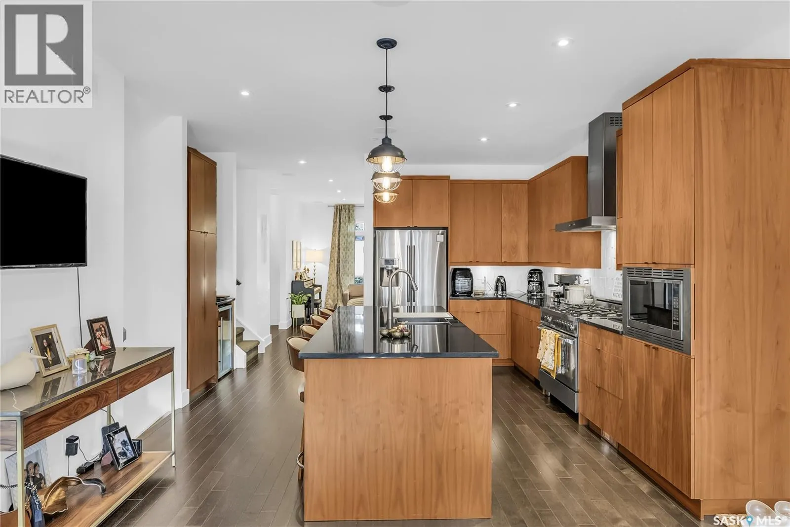 434 7th STREET