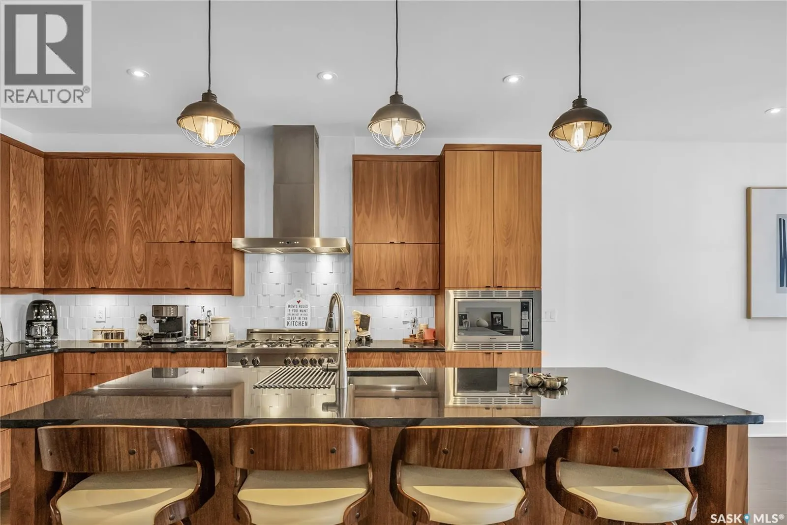 434 7th STREET