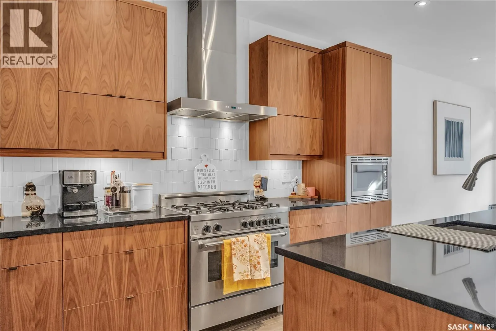 434 7th STREET