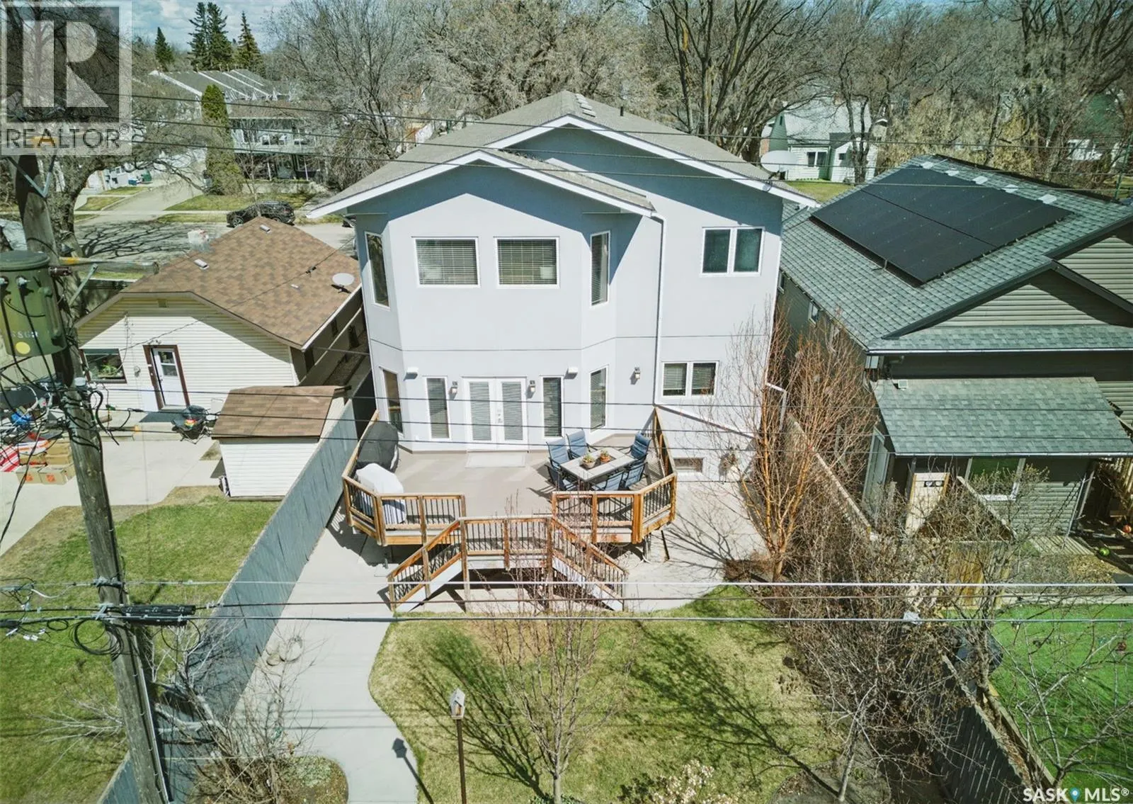 116 Hilliard STREET E