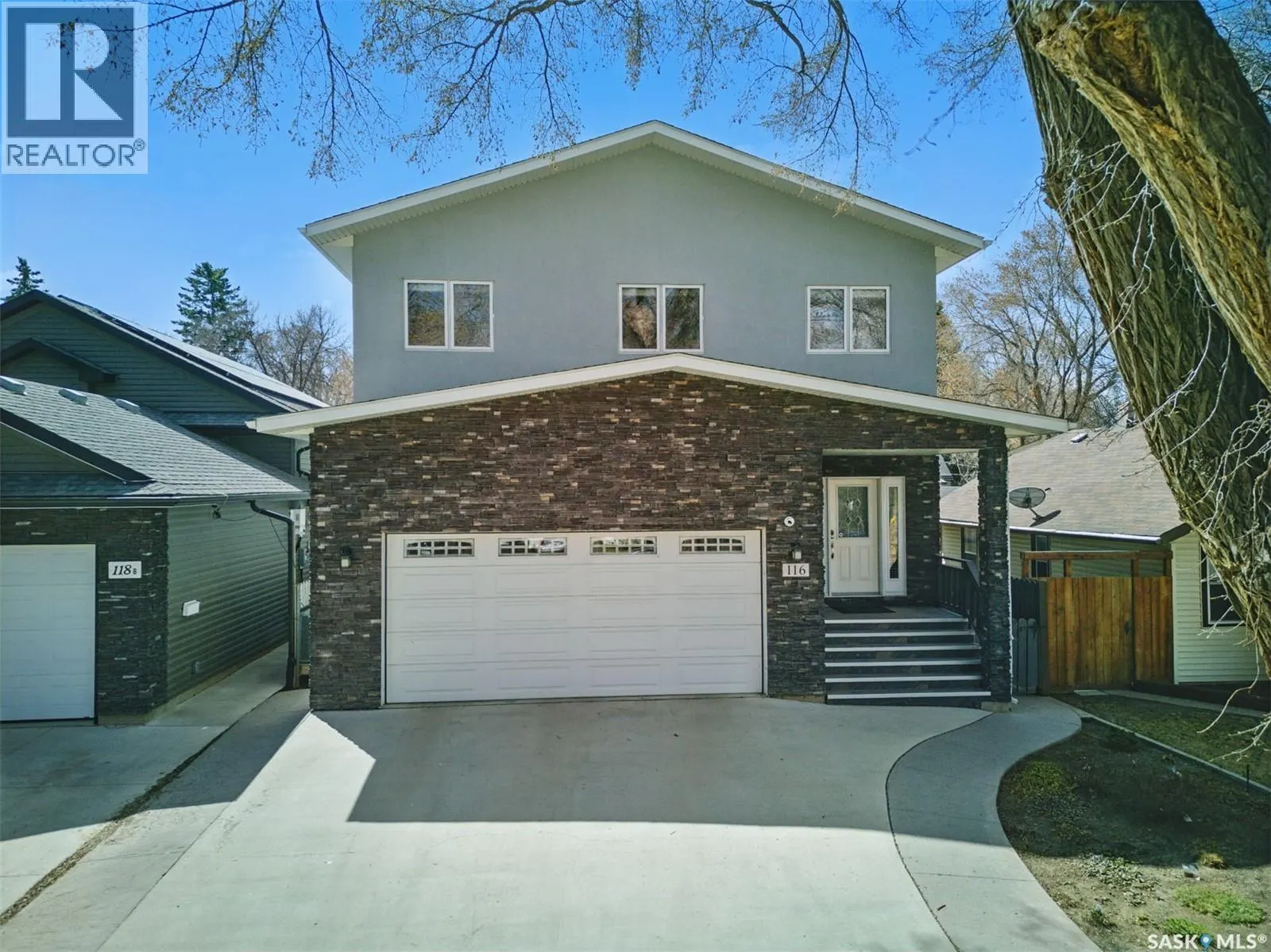 116 Hilliard STREET E