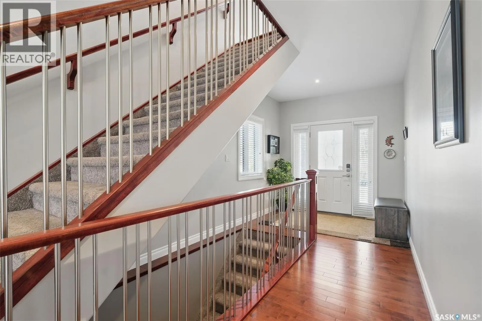 116 Hilliard STREET E