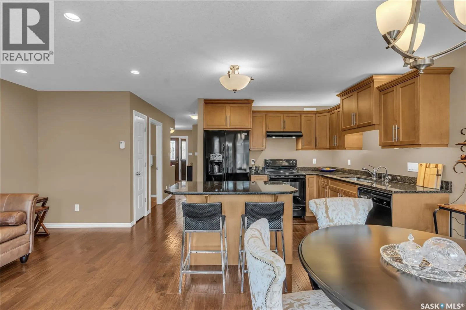 146 4100 Sandhill CRESCENT