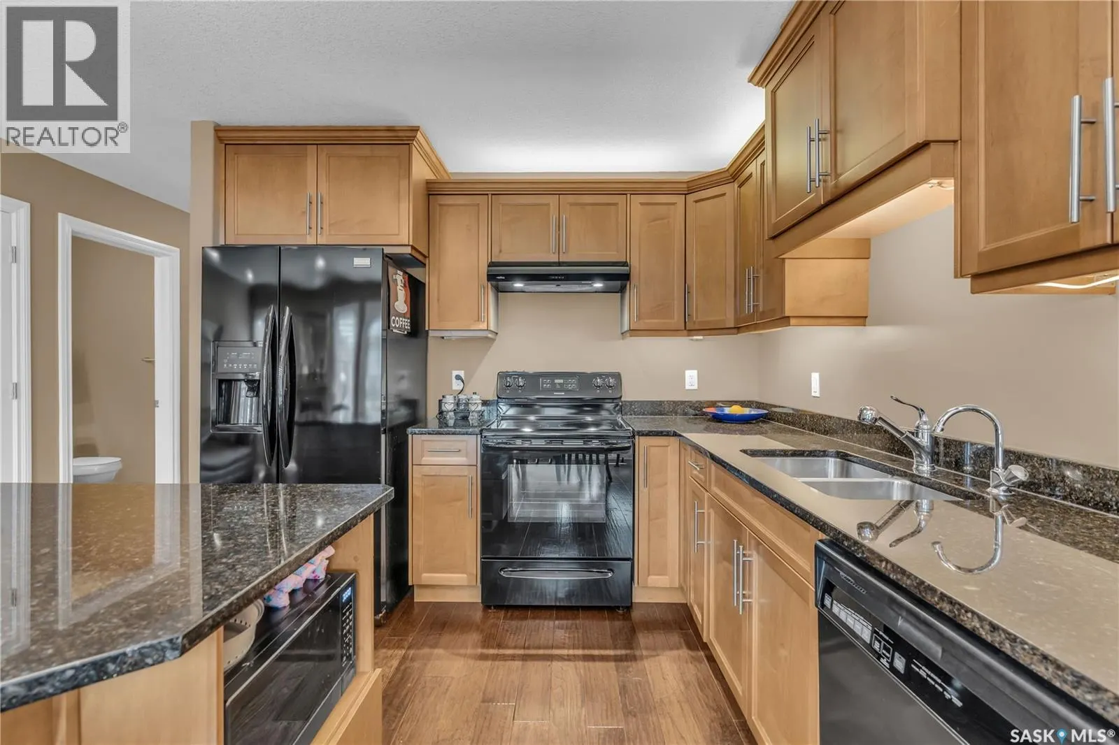 146 4100 Sandhill CRESCENT