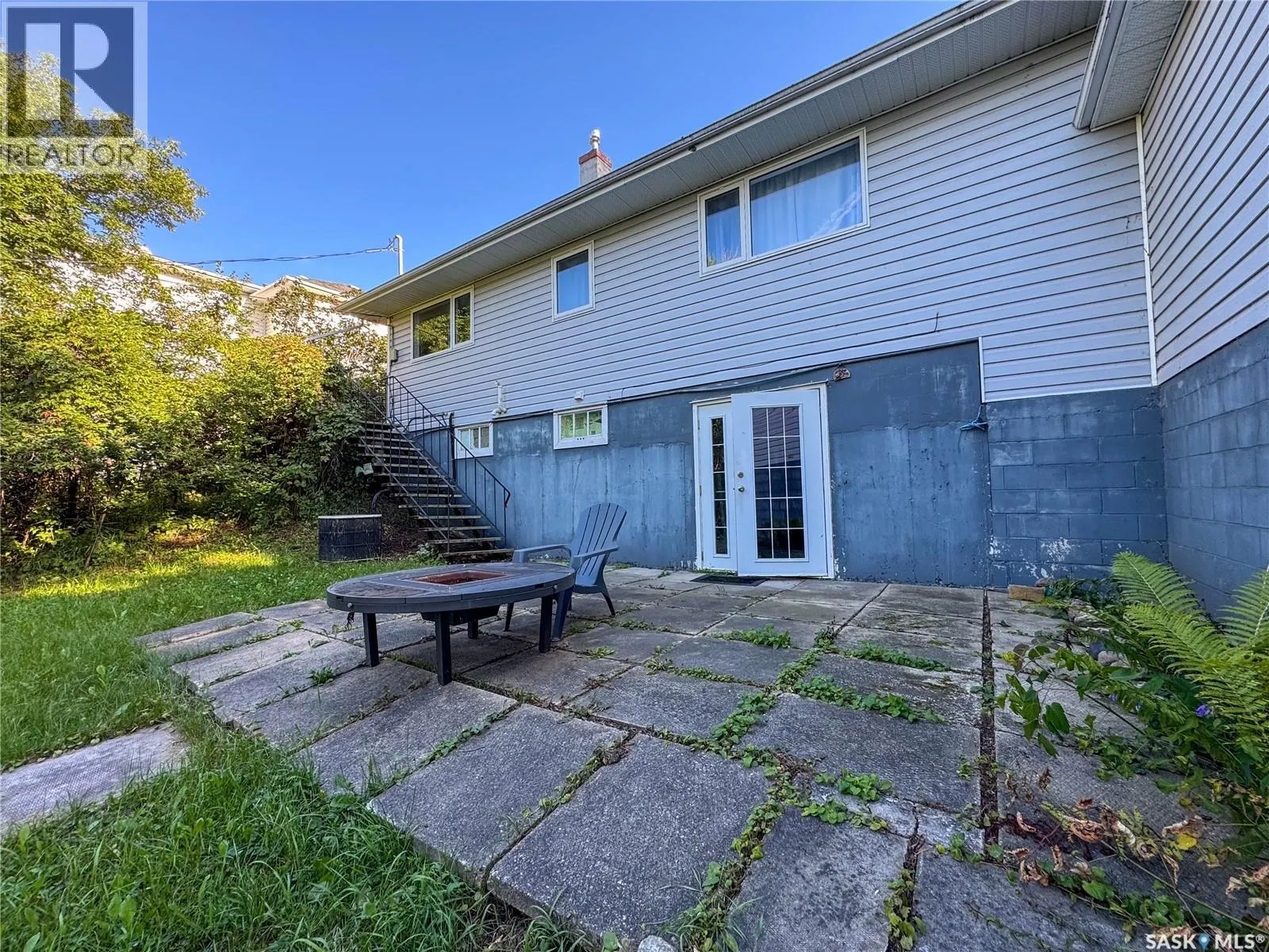 324 19th STREET W