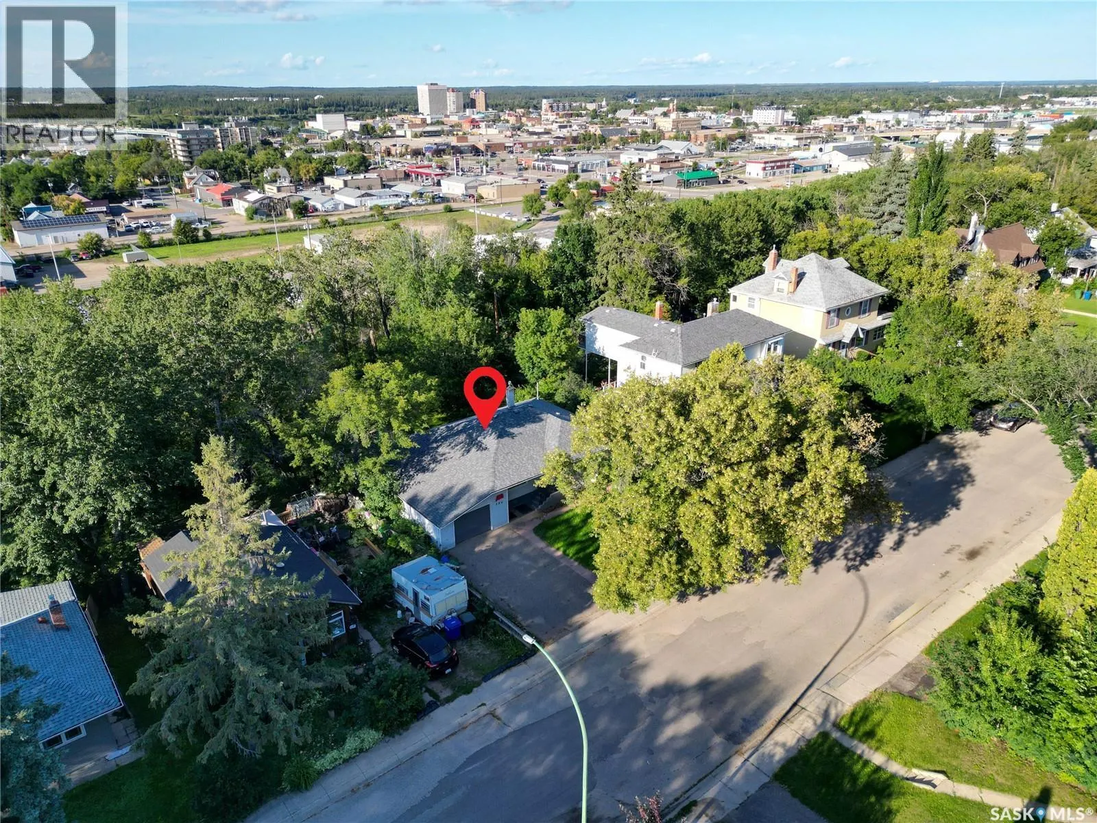 324 19th STREET W