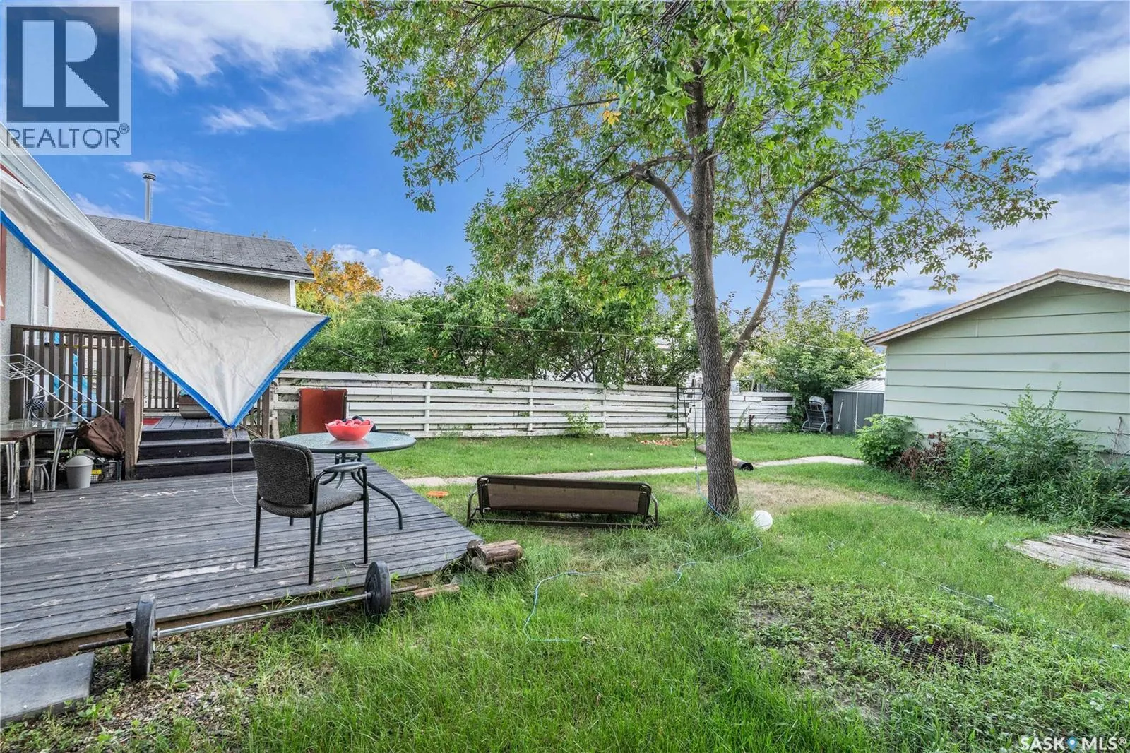 869 Macklem DRIVE