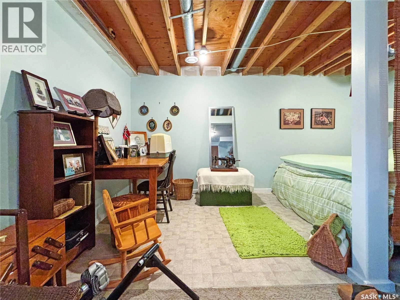315 Ball CRESCENT