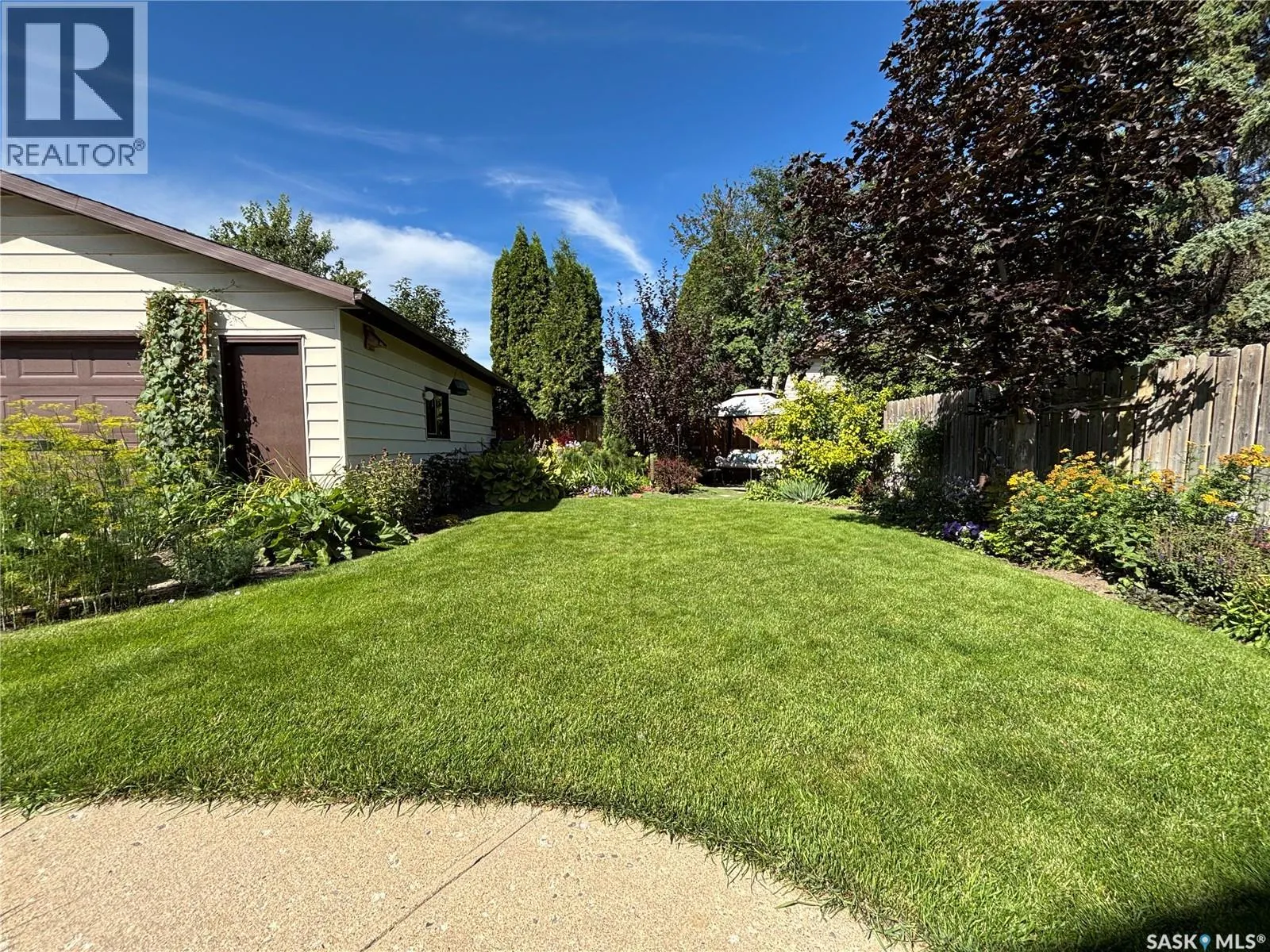 315 Ball CRESCENT