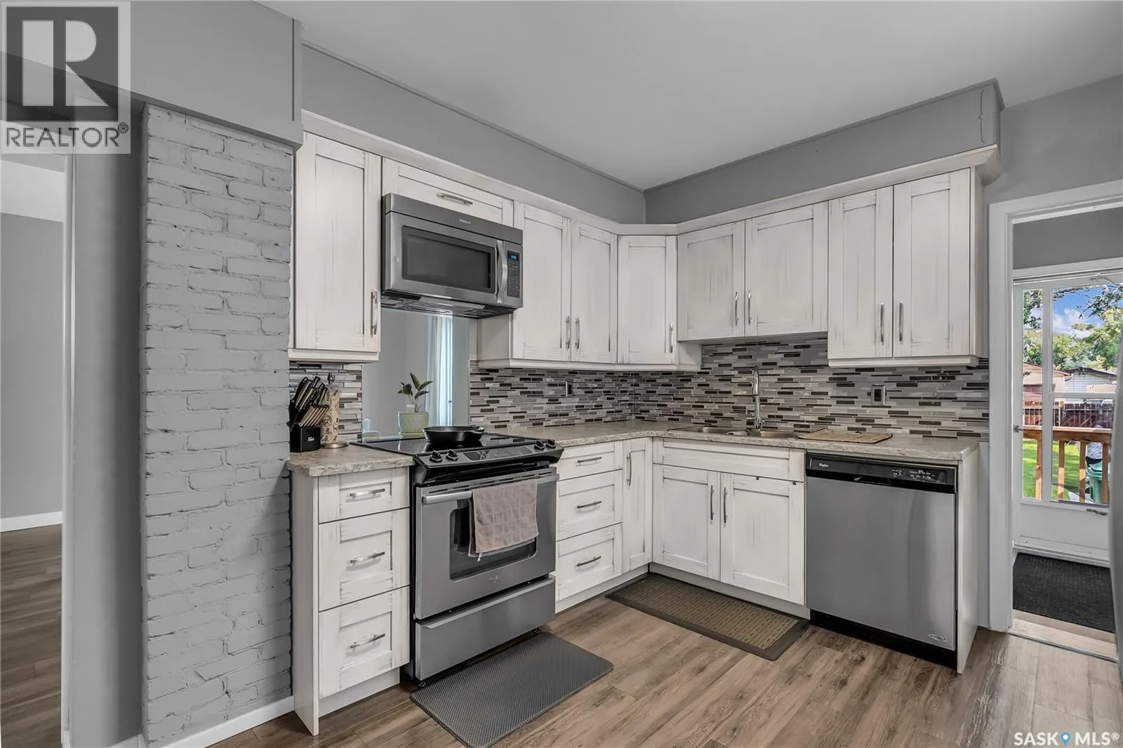 306 109th STREET W