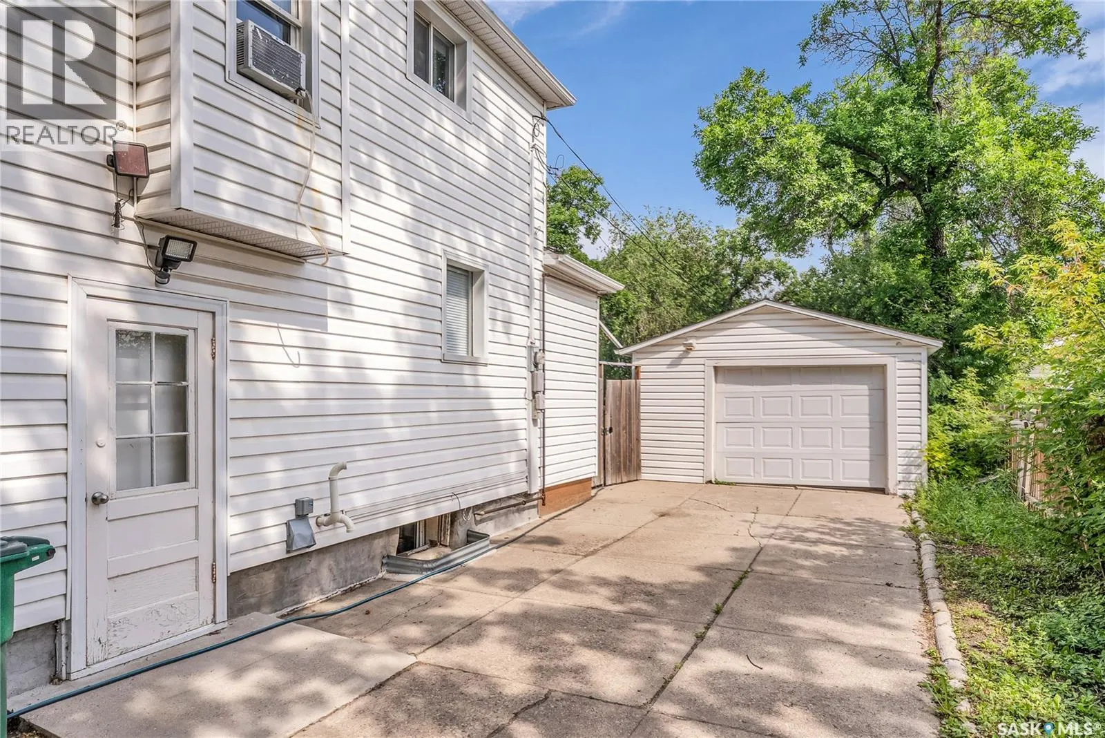 306 109th STREET W