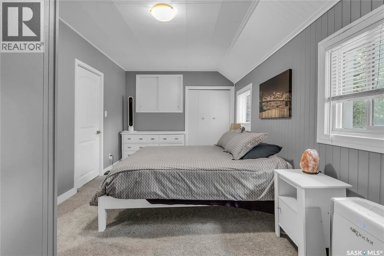 306 109th STREET W