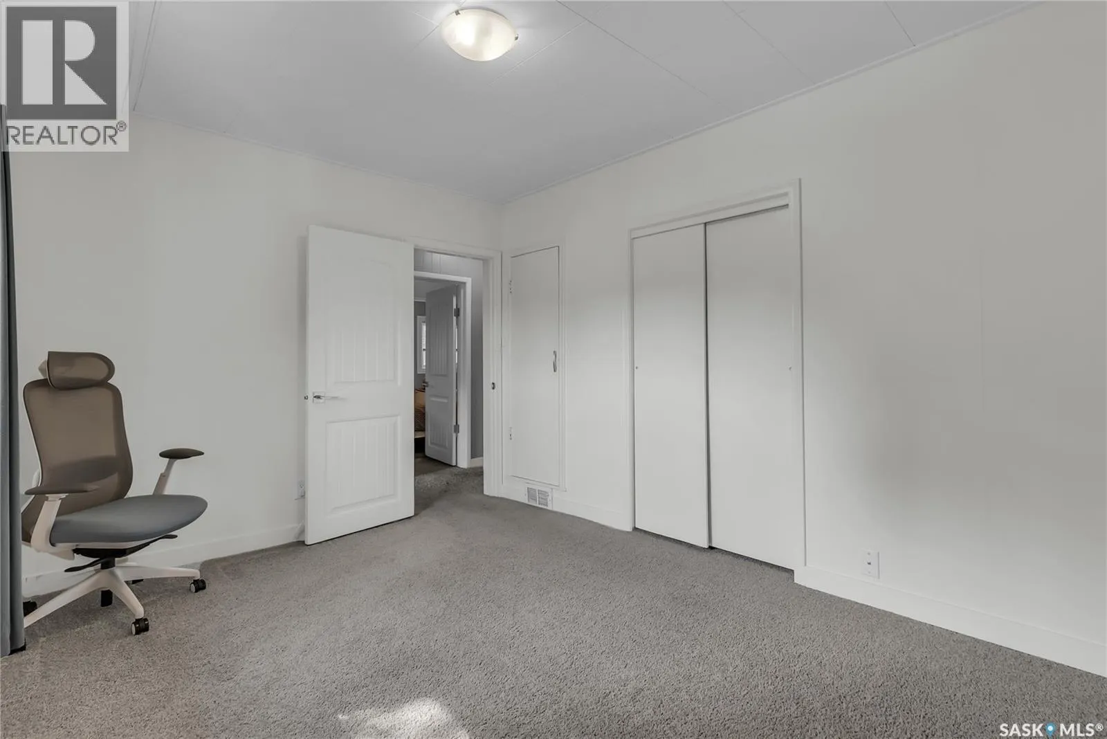 306 109th STREET W