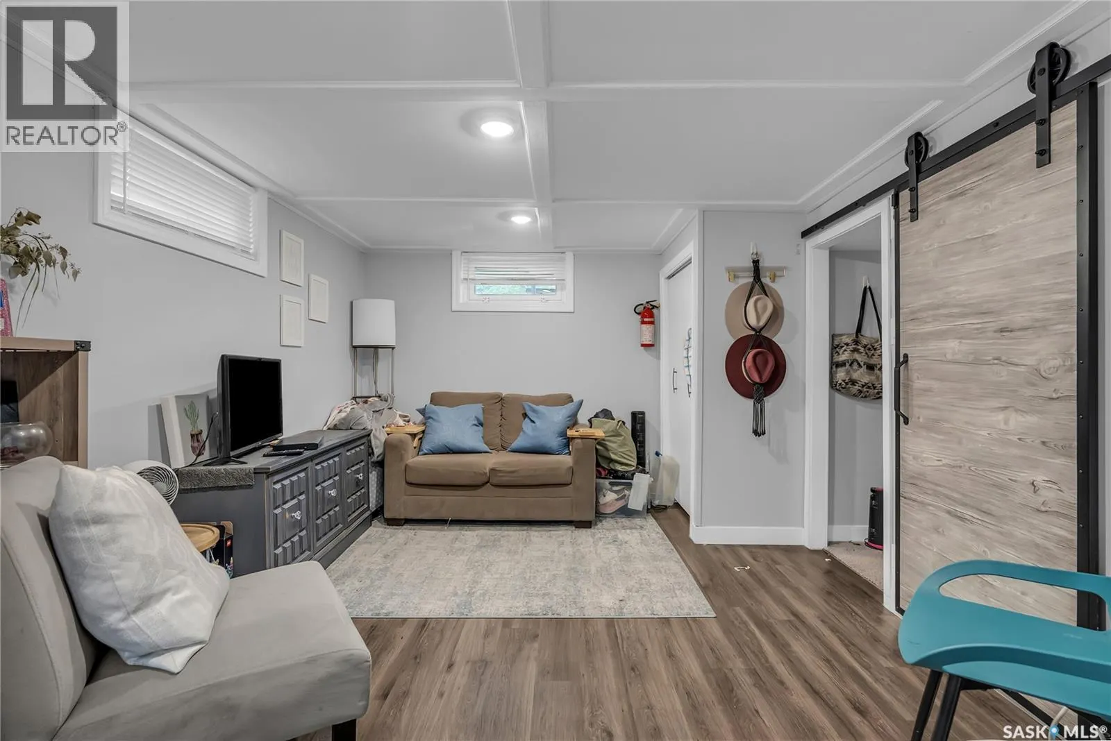 306 109th STREET W
