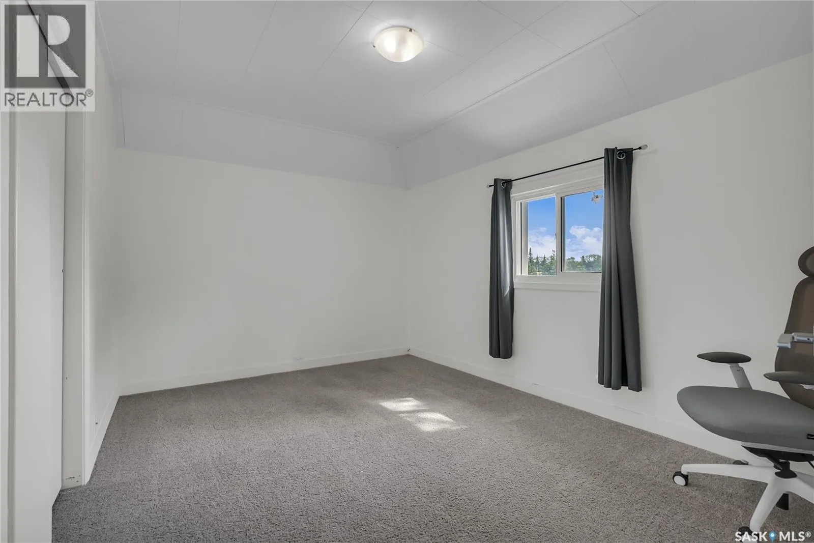 306 109th STREET W